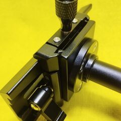 ほゞ新品 カメラスタビライザー TARIONの画像