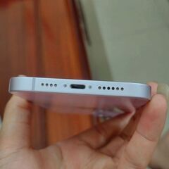 美品Iphone 14 plus バッテリー容量96%の画像