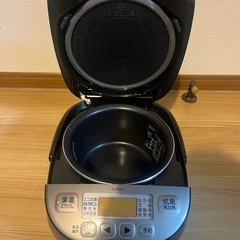 象印 NL-RB05 炊飯器 3合　黒厚釜　5mm しゃもじ付き　2019年製の画像