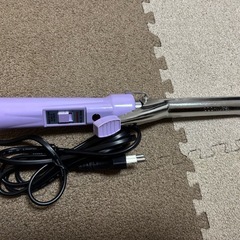 ドライヤーとコテ(韓国プラグ)の画像