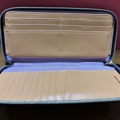 紺色の長財布（未使用品）の画像