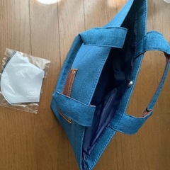 新品❣️リラックマ おでかけバッグ&マスク2枚セットの画像