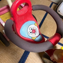 アンパンマンの三輪車の画像