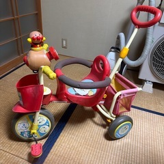 アンパンマンの三輪車の画像
