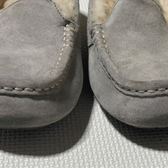 UGG モカシンの画像