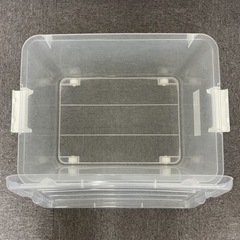 カインズホーム　キャスター付きクリア収納ケース　の画像