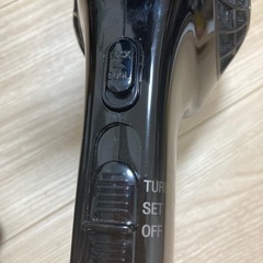 ドライヤーとヘアアイロンの画像