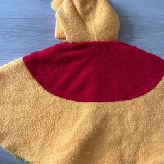 ディズニーベビーくまのプーさん　フード付きポンチョ　アウターブランケットの画像