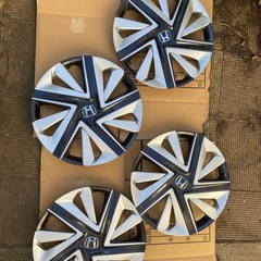 15インチホイールキャップ　ホンダ純正
中古の画像