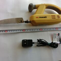 ●動作品、充電式、鋸、充電アダプター（電源、充電、動作、確認済）刃は消耗品です、画像の物、★お手数をおかけしますプロフィール必読ですの画像