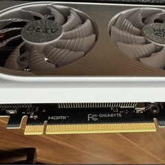 GIGABYTE RTX4060の画像