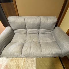 ２人掛けソファーの画像