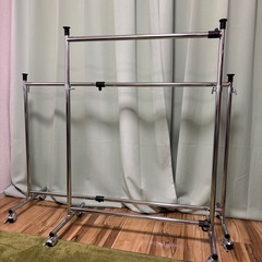 (相談中
)チャスター付き ハンガーラックの画像