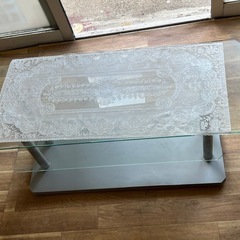 ガラステーブルの画像