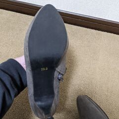 レディースショートブーツの画像