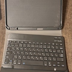 Apple  iPad 第10世代　64GB キーボード、ケース付き！の画像