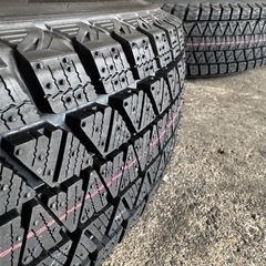 【BS DM-V3新品スタッドレス】175/80R16 + ホイールセット。　ジムニーなどに！　人気なお得セット！　限定1セット！　早い者勝ちの画像