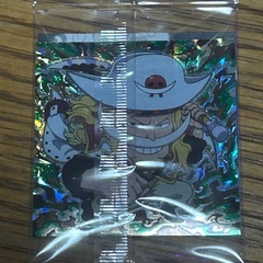 未開封ワンピース大海賊シールウエハースlog.12 表面ニカ(ゴールドパラレル)裏面白ひげ(スーパーグランドレア)の画像