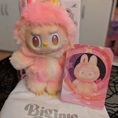 THE MONSTERS Big into Energy シリーズ ぬいぐるみペンダント- Loyaltyの画像