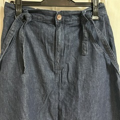 サス付きスカートの画像