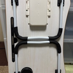 折り畳み式　テーブルの画像