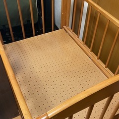 ベビーベッド　カトージ　木製の画像