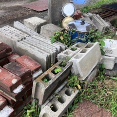 ブロック、レンガどれでも一つの画像