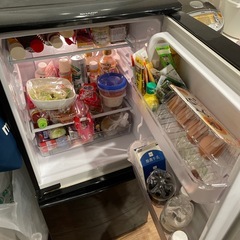 シャープ冷蔵庫の画像