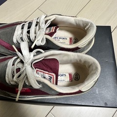 スニーカー 22.5センチの画像