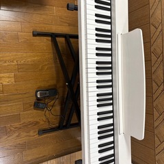 電子ピアノの画像