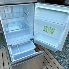 【美品 手洗い洗浄クリーニング済】2019年 2ドア冷凍冷蔵庫 137ℓ SHARP SJ-D14E-N【現金 PayPay オンライン決済お支払い出来ます】の画像