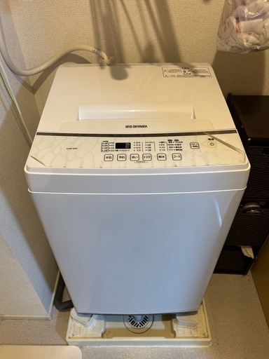 美品✨2021年製 アイリスオーヤマの全自動洗濯機「KAW-60A-W」