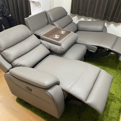 3人掛けレザーソファの画像