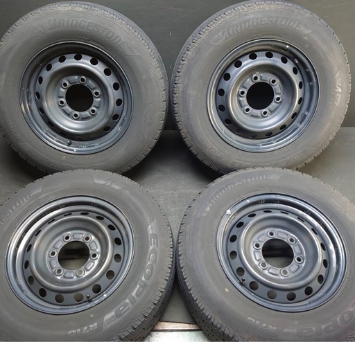 ブリヂストン 195/80Ｒ15 107/105 PCD139.7/+35