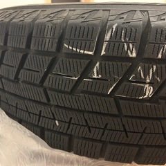 スタッドレスタイヤの画像