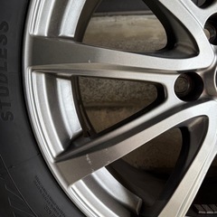 ice guardスタッドレスタイヤ17インチの画像