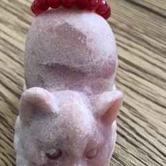 ピンクオパール　猫ちゃんの置物の画像
