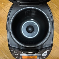 TIGER tacook IH炊き立18年製の画像