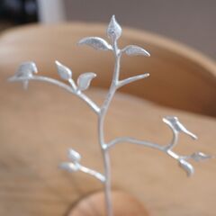 木と小鳥のアクセサリースタンドの画像