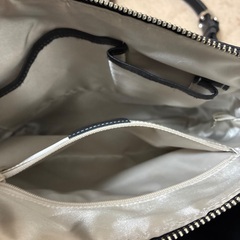 ungaro 本革ショルダーバッグの画像