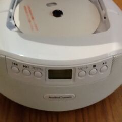 ポータブルCDプレイヤーの画像