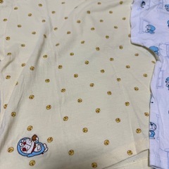 【美品】ユニクロ UNIQLO ドラえもんTシャツ 100サイズの画像