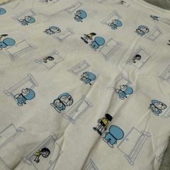【美品】ユニクロ UNIQLO ドラえもんTシャツ 100サイズの画像