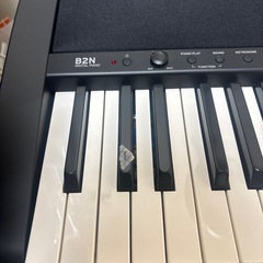 KORG(コルグ) 電子ピアノ B2 88鍵盤/初心者/譜面立て付属 ブラック B2 BKの画像