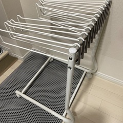 スラックスハンガーラック キャスター付きの画像