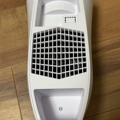 セラミックヒーター 小型 電気ストーブホワイトの画像