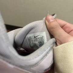 NIKE レディース　スニーカーの画像