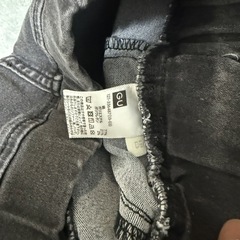 ジーユー ストレッチパンツ 150サイズの画像