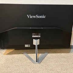 モニター 31.5インチの画像