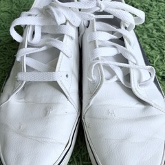 ⭐︎お取引決定⭐︎ 👟【PUMA】ホワイトスニーカー 27.5cm メンズ✨シンプル＆爽やかデザイン！の画像